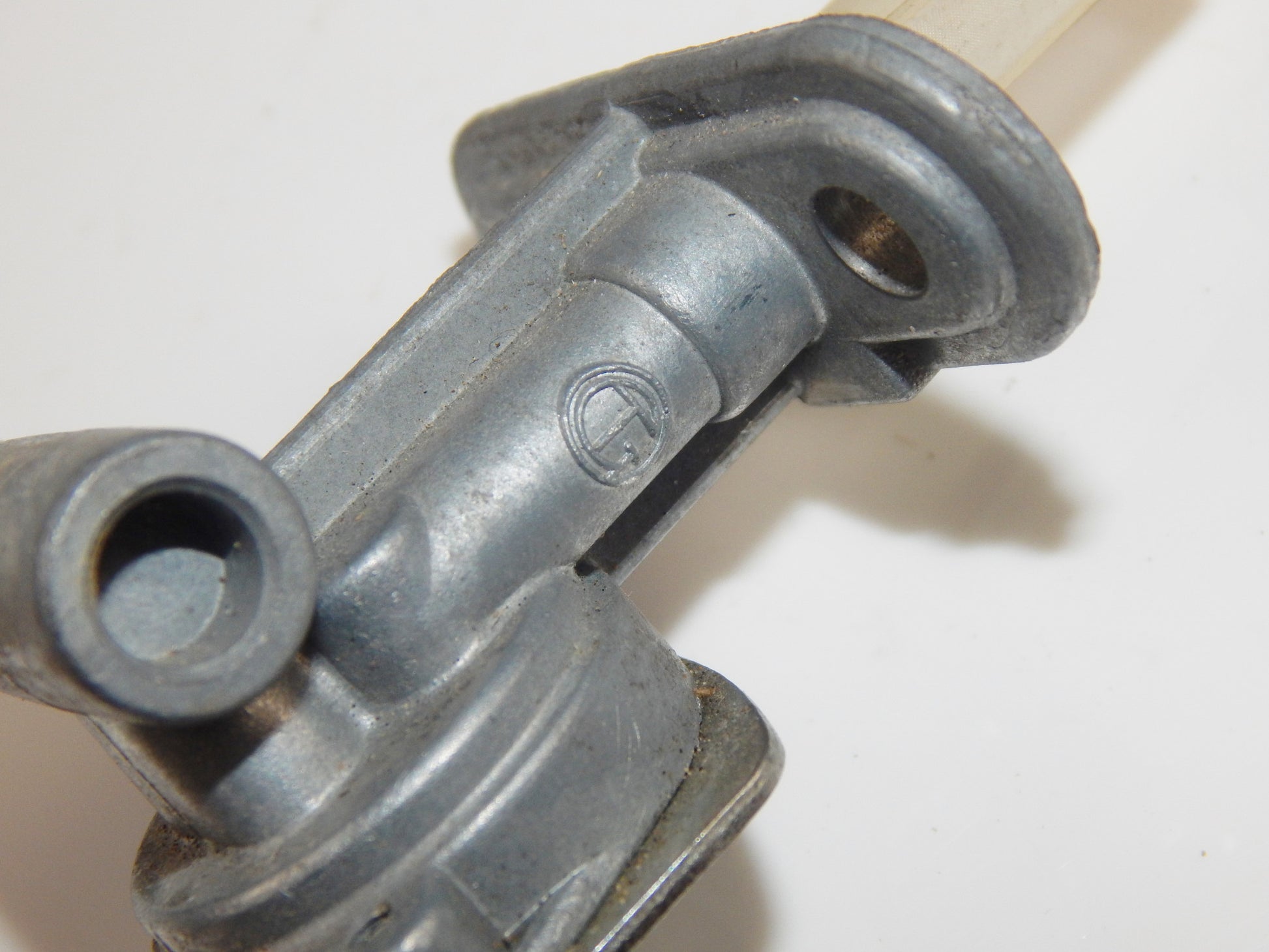 VINTAGE MOTORCYCLE GT FUEL GAS TANK VALVE ON OFF RES YAMAHA HONDA KAWASAKI - MotoRaider