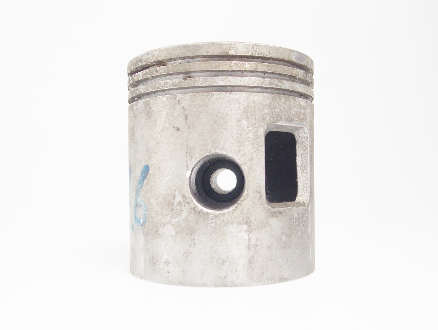 NOS PISTON + PIN DIAMETER 67.60mm  LAMBRETTA MOTOR VINTAGE SCOOTER - MotoRaider