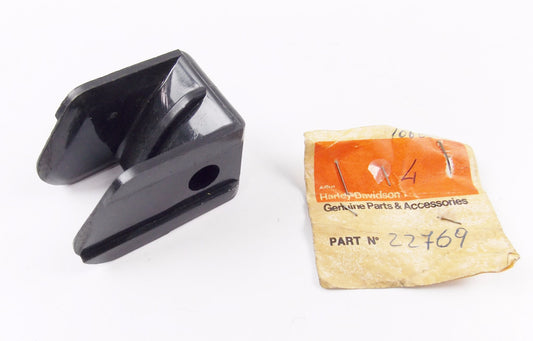 NOS OEM HARLEY DAVIDSON 1978 SXT 125 CHAIN SLIDER PAD GUIDE 800022769 - MotoRaider