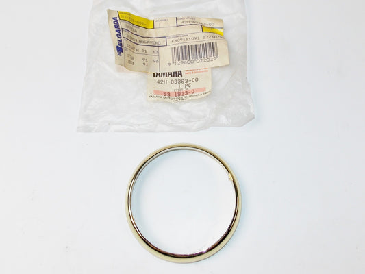 NOS OEM YAMAHA 1984-1988 XV1100 TURN SIGNAL BLINKER LENS GOLD RIM 42H-83363-00 - MotoRaider
