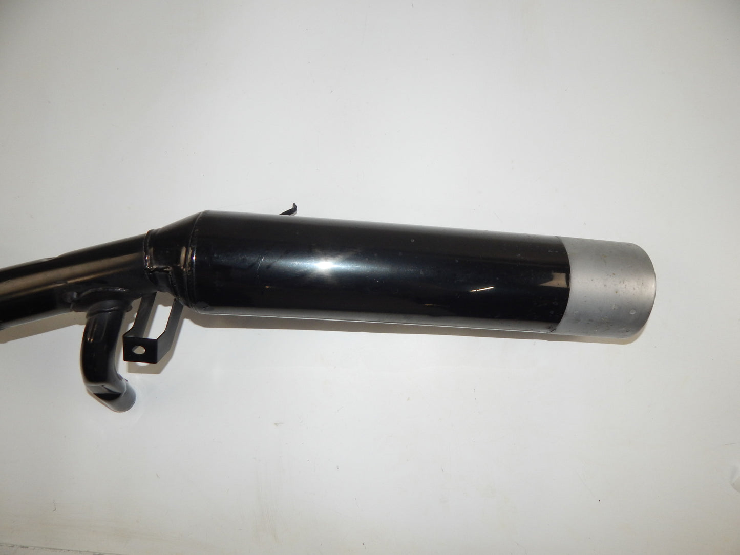 OEM YAMAHA 1984 FJ600 LEFT SIDE BLACK EXHAUST MUFFLER PIPE 49A-14711-00 VINTAGE - MotoRaider