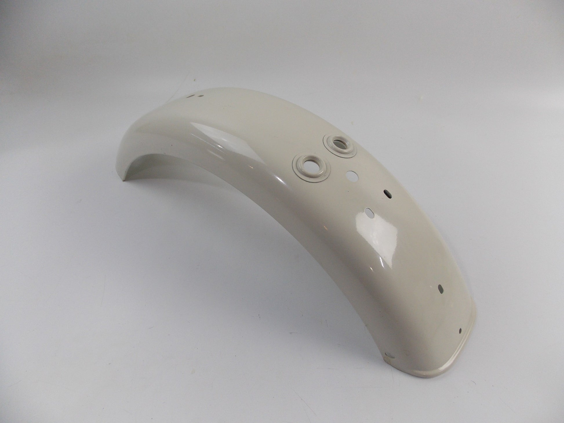 NOS OEM CAGIVA ALETTA ELECTRA 1984 125 WHITE REAR FENDER - MotoRaider