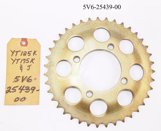 SUNSTAR YAMAHA 1982-85 YT175J/YT125J/YT125L/YT125K/YT175K  SPROCKET 5V6-25439-00 - MotoRaider