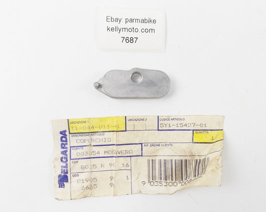 NOS OEM  1982-2005 YAMAHA XT550/600 FYM660 SRX600 TT600 CAP COVER 2 5Y1-15427-01 - MotoRaider