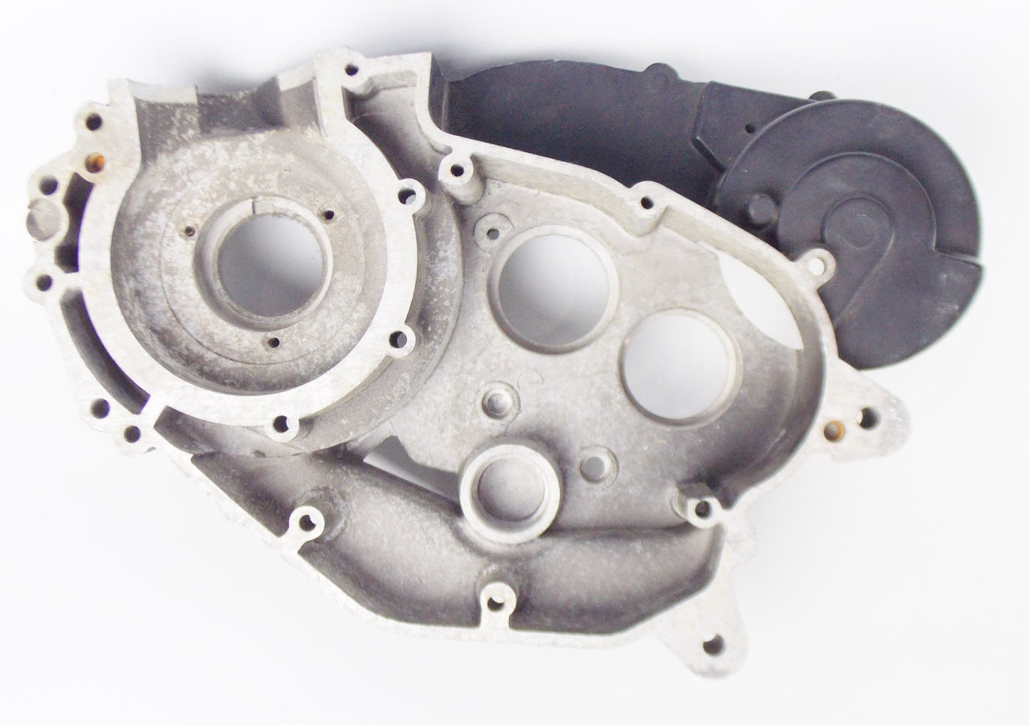 OEM LAVERDA 1984 LB 125 STRADA SPORT CUSTOM RH ENGINE CENTER CRANCASE 25404025 - MotoRaider