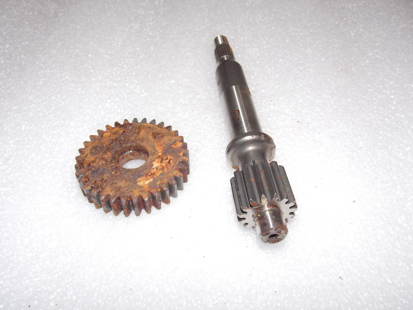 NOS MALOSSI 67 7121 TRANSMISSION GEAR SHAFT Z=15-33 PEUGEOT SV50 GEO ZENITH 2T - MotoRaider