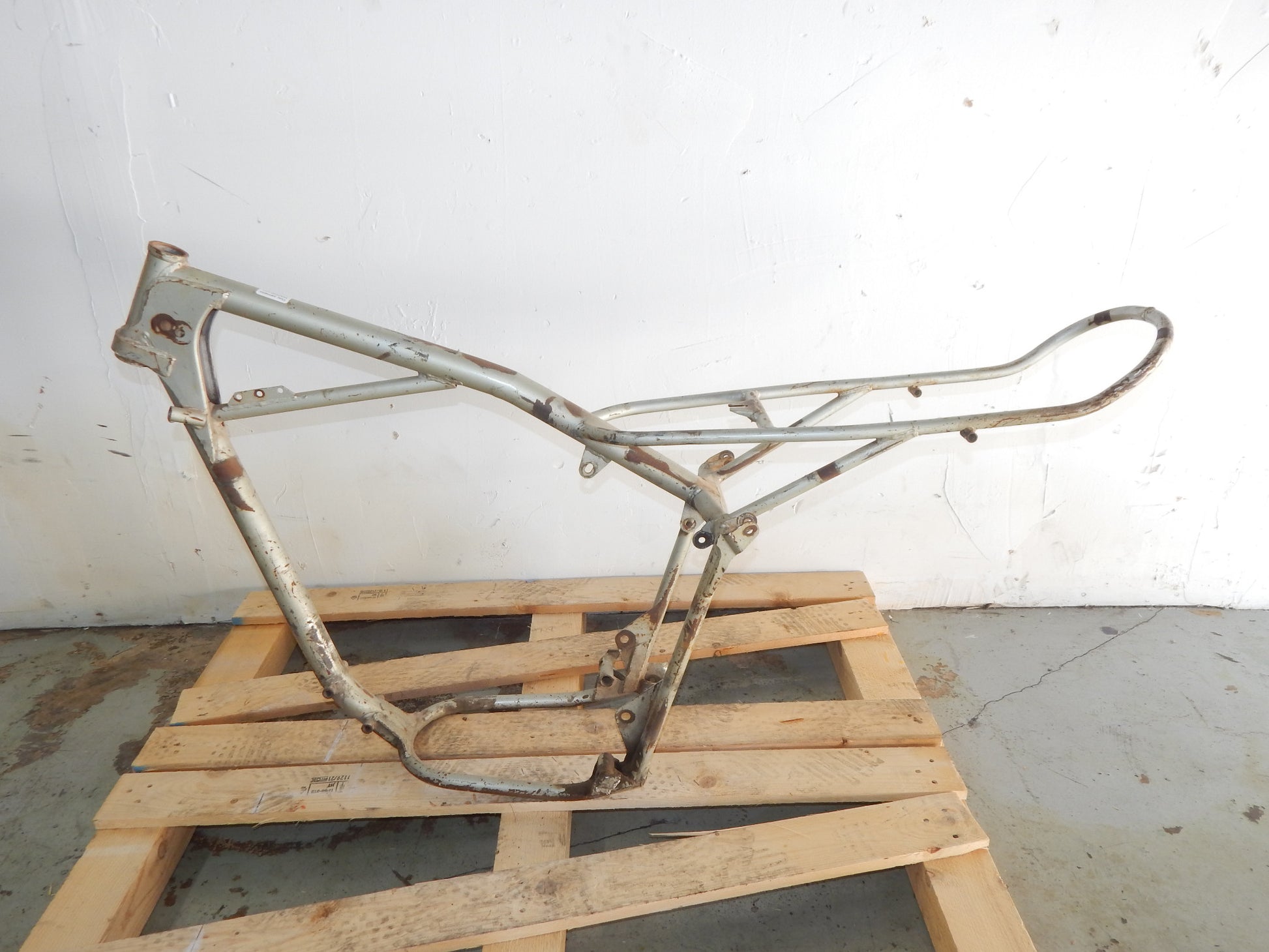 HUSQVARNA 1977 CR-125 250 390 GP-125 WR-250 360 AE-360 FRAME CHASSIS ML-20230 - MotoRaider