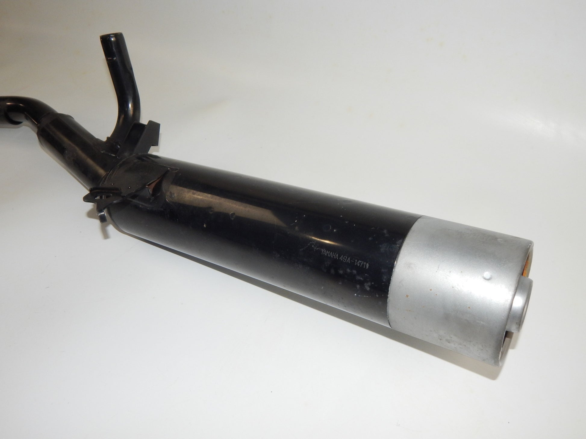 OEM YAMAHA 1984 FJ600 LEFT SIDE BLACK EXHAUST MUFFLER PIPE 49A-14711-00 VINTAGE - MotoRaider