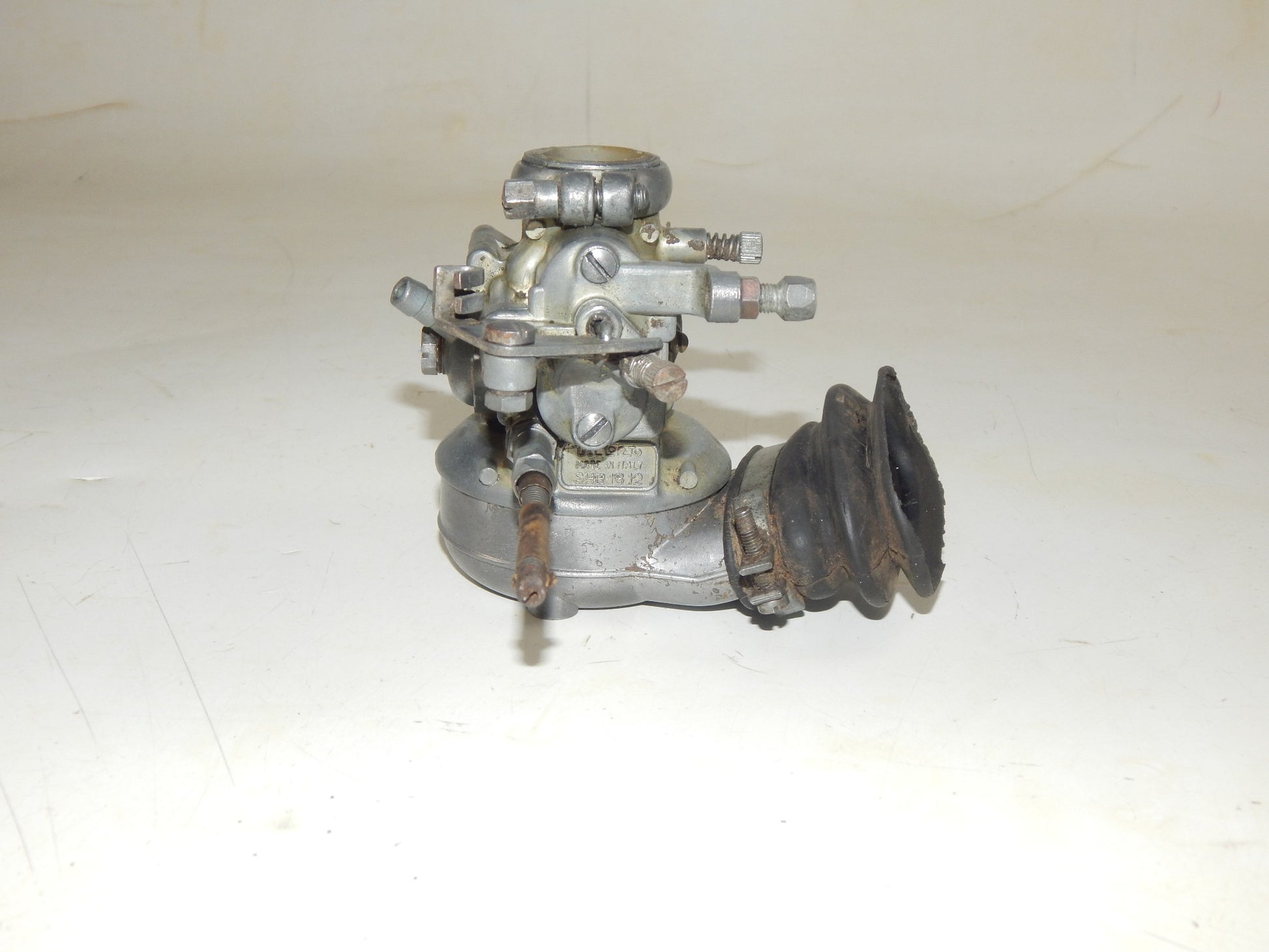 1959 LAMBRETTA LI 150 CARBURETOR BELLORTO SHB 18 12 INNOCENTI VINTAGE SCOOTER - MotoRaider