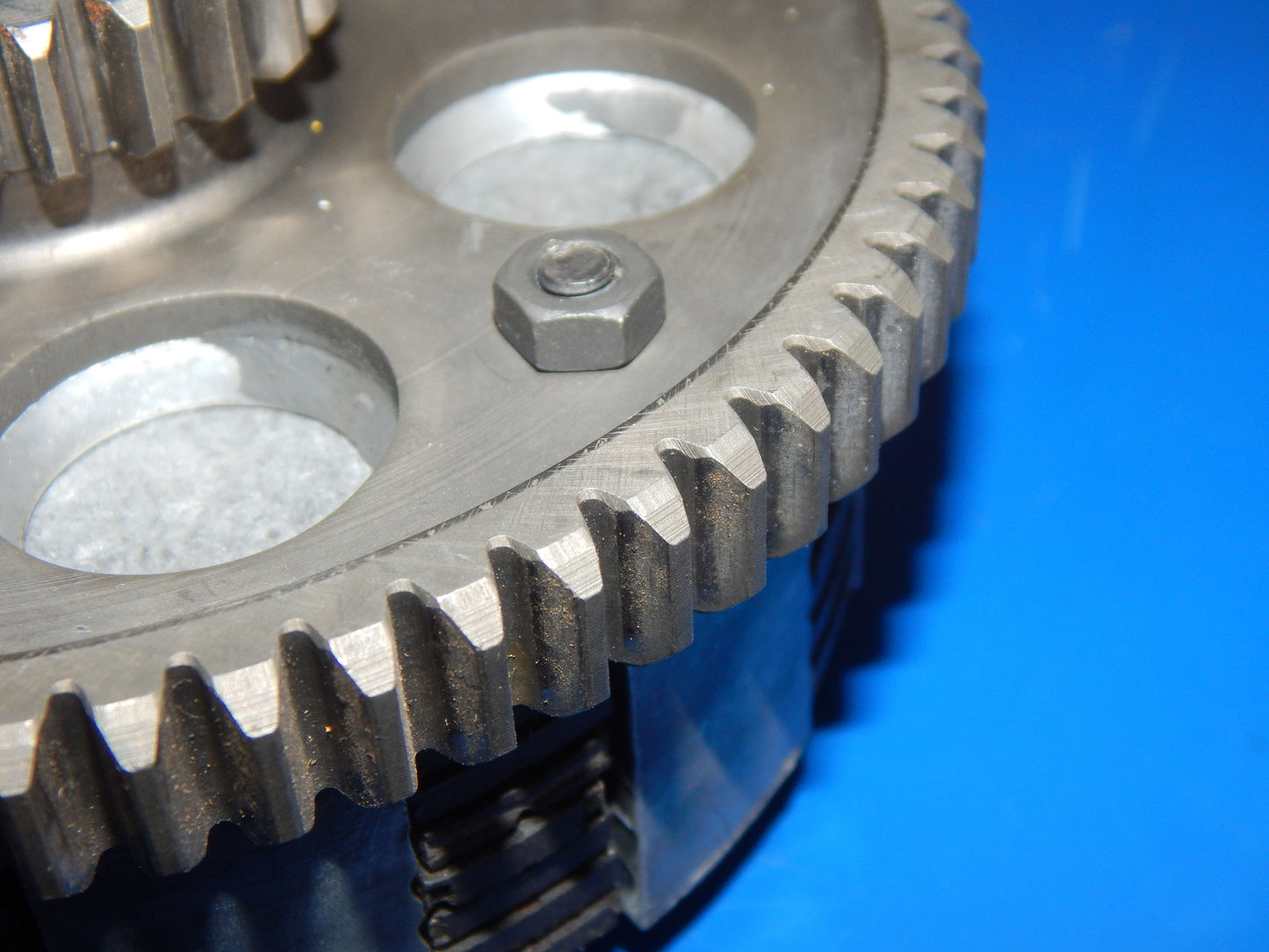 1980's HUSQVARNA MOTOR ENGINE CLUTCH DISC PLATE  BASKET SPRING 22T GEAR VINTAGE - MotoRaider