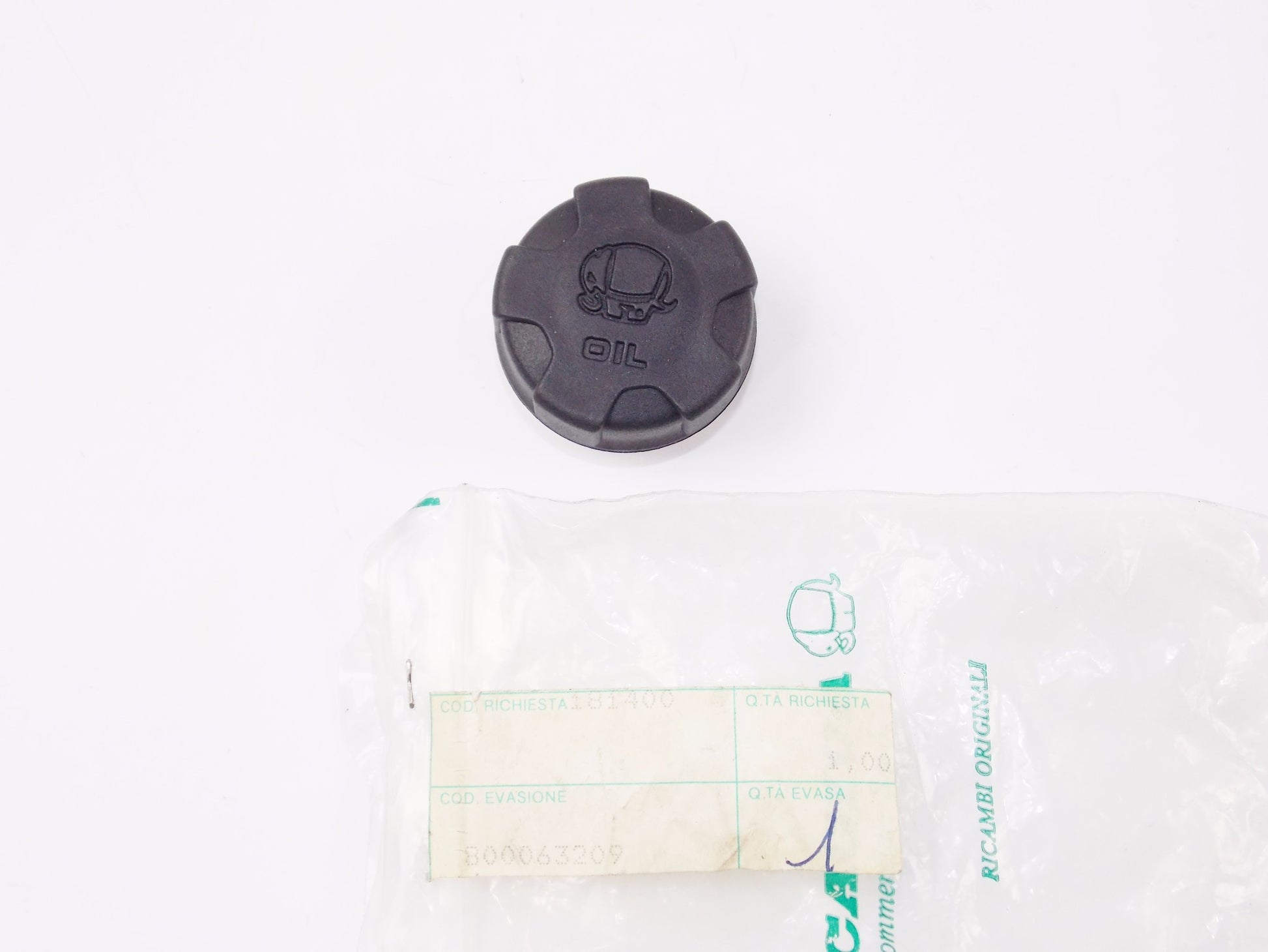 NOS OEM CAGIVA 1989-1990 COCIS 50-2 1990 N 90 OIL TANK PLUG CAP 800063209 - MotoRaider