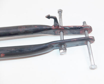 1972 MORINI CORSARO 125 MOTOR ENGINE FRAME CHASSIS FRONT MOUNT BRACKETS + BOLTS - MotoRaider