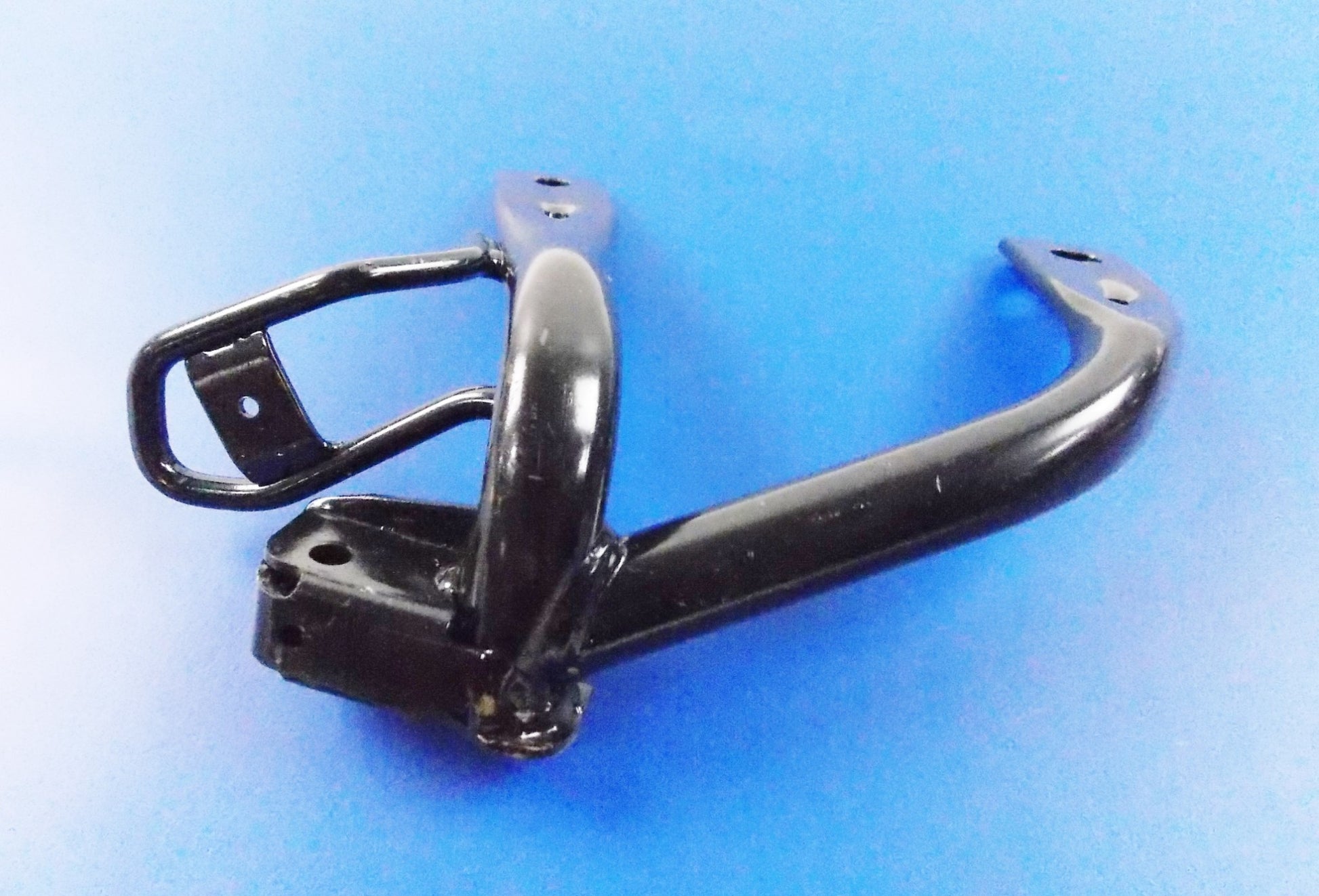 OEM HONDA 2001-05 SH125 STAY COMP RIGHT PILLION STEP MOUNT BRACKET 50715-KPR-900 - MotoRaider