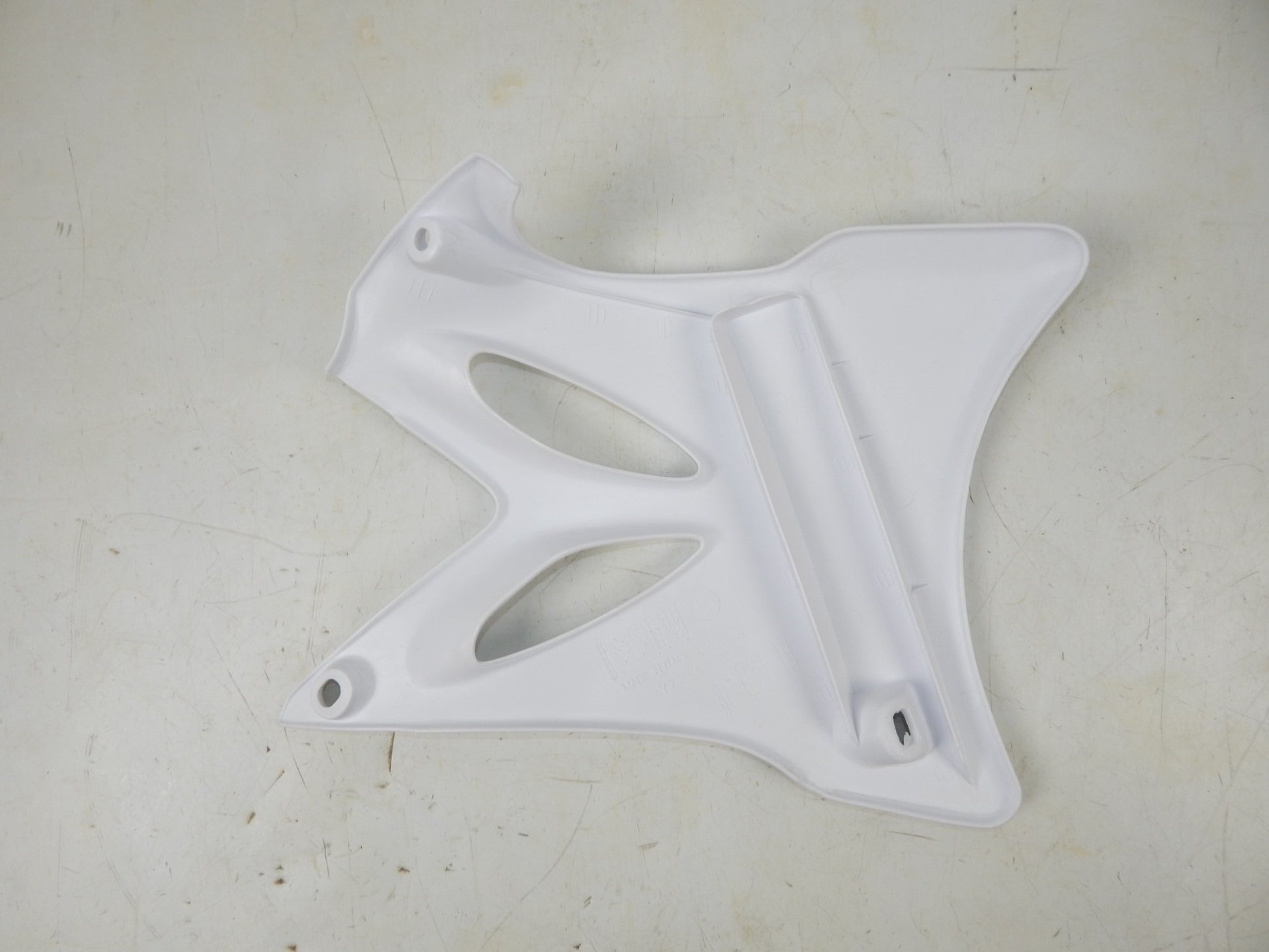UFO WHITE (046) RADIATOR COVER PANEL SHROUD YAMAHA 2002 YZ80 11-5825 YA03855046 - MotoRaider