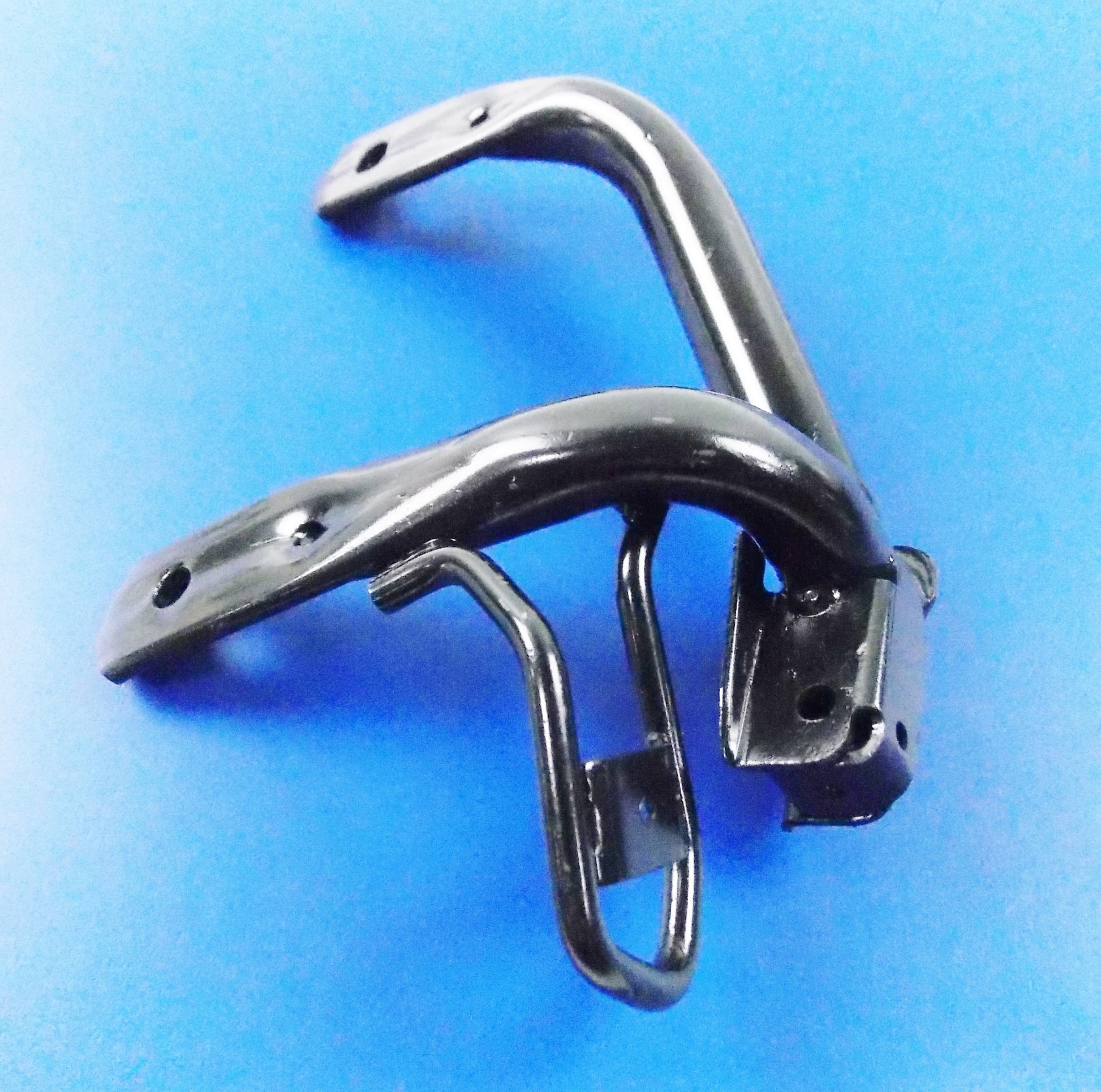 OEM HONDA 2001-05 SH125 STAY COMP RIGHT PILLION STEP MOUNT BRACKET 50715-KPR-900 - MotoRaider