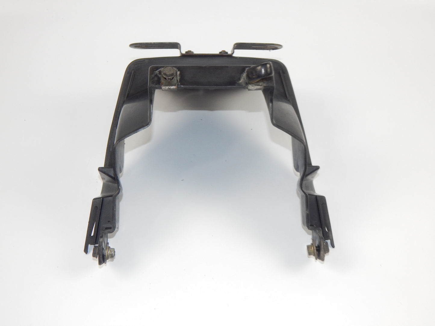1986 KAWASAKI GPX 750-R REAR FENDER INNER TAIL SECTION PLATE MOUNT 35023-1182 - MotoRaider