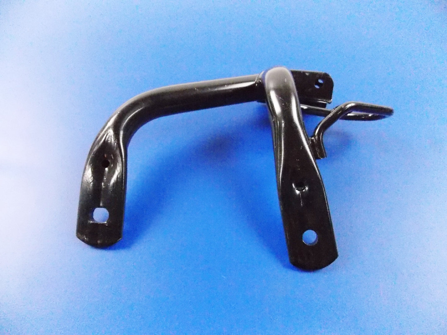 OEM HONDA 2001-05 SH125 STAY COMP RIGHT PILLION STEP MOUNT BRACKET 50715-KPR-900 - MotoRaider