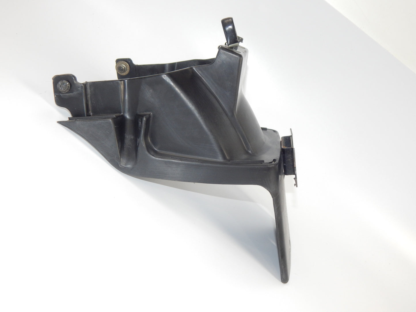 1986 KAWASAKI GPX 750-R REAR FENDER INNER TAIL SECTION PLATE MOUNT 35023-1182 - MotoRaider