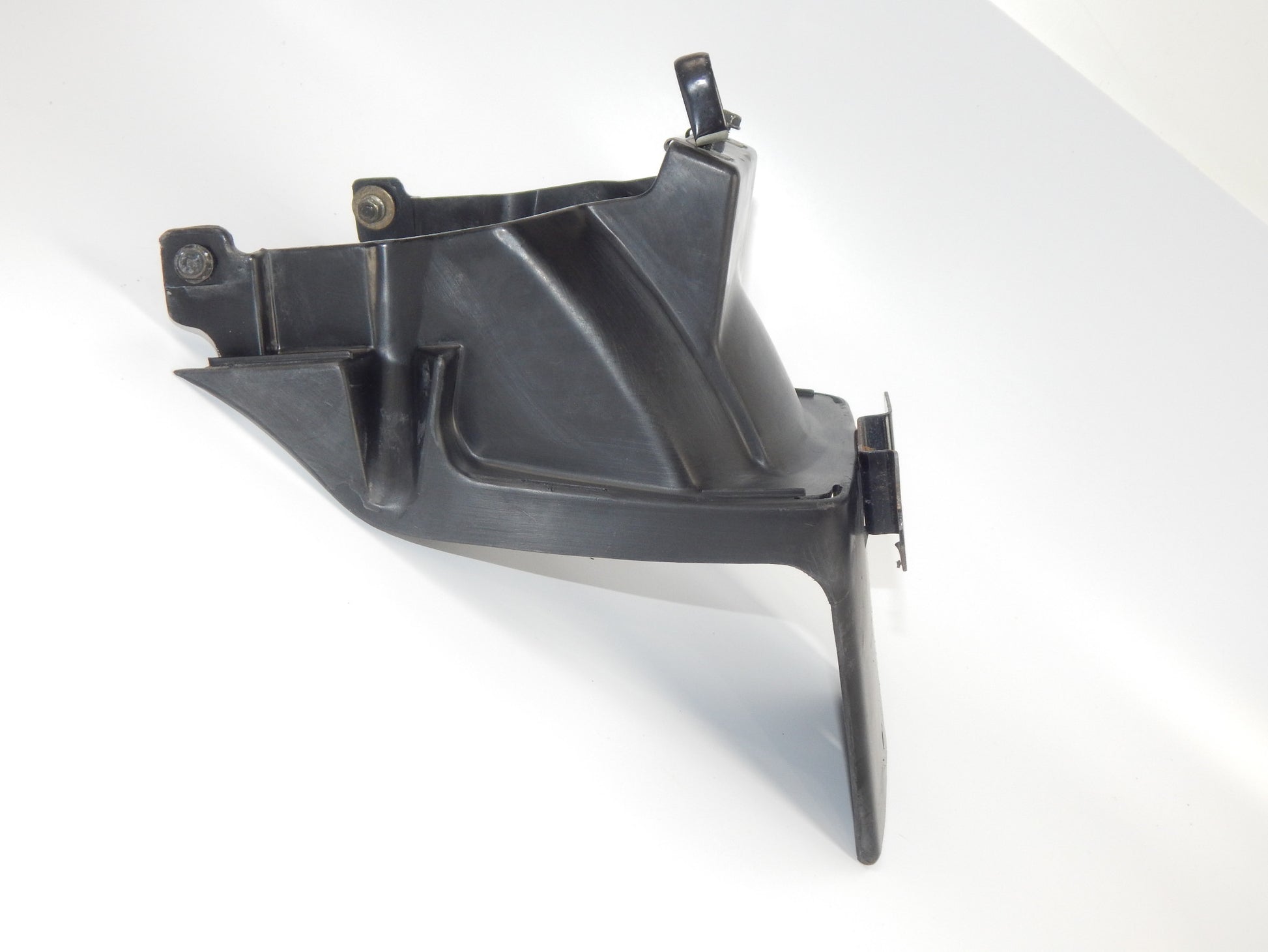 1986 KAWASAKI GPX 750-R REAR FENDER INNER TAIL SECTION PLATE MOUNT 35023-1182 - MotoRaider