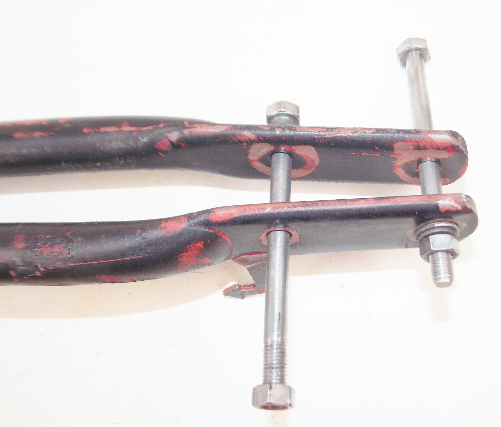 1972 MORINI CORSARO 125 MOTOR ENGINE FRAME CHASSIS FRONT MOUNT BRACKETS + BOLTS - MotoRaider