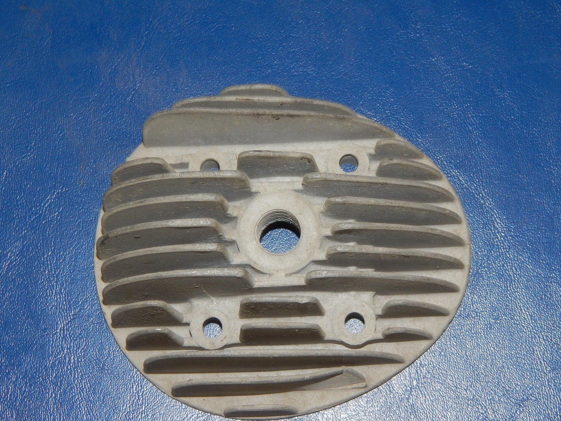 VINTAGE BENELLI 50cc CYLINDER HEAD G-7005 MOTORCYCLE MOPED ENGINE MOTOR ITALY - MotoRaider