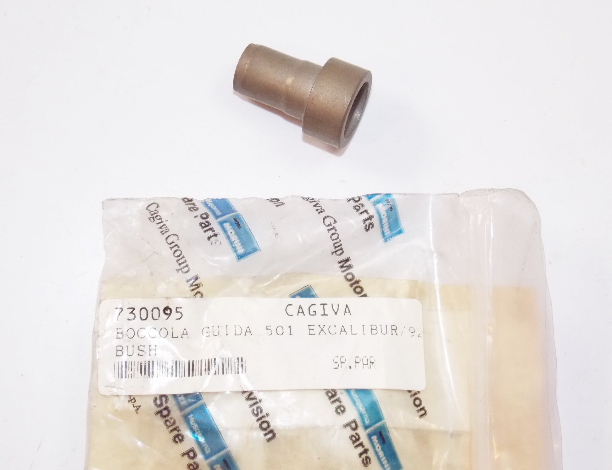 NOS OEM CAGIVA MORINI COGAURO 350/501 1988 CLUTCH SHAFT GUIDE BUSH 730095 - MotoRaider