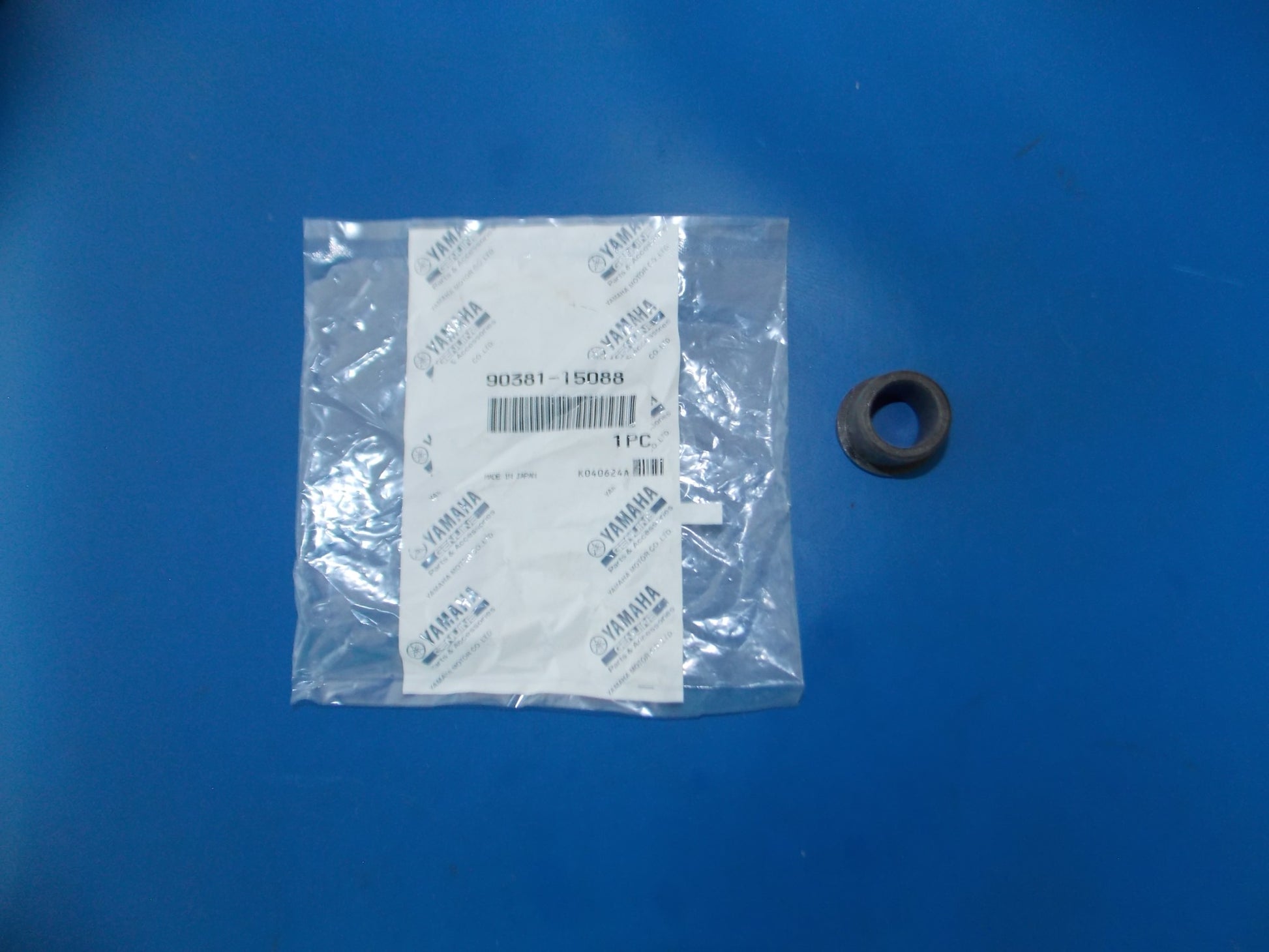 NOS YAMAHA  1991-2017 YFS200 YFZ350/450 YFA1 YXZ10  SOLID BUSH  90381-15088 - MotoRaider