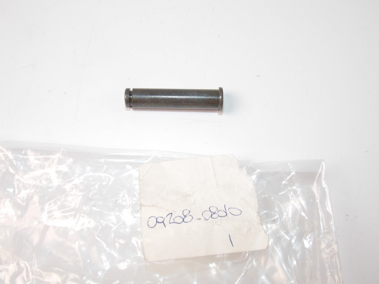 NOS OEM 1988-2001 SUZUKI GSF1200/600  GSX750/600 VL1500 PIN  09208-08010 - MotoRaider