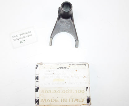 2002-07 KTM 125/144/200 SHIFTING FORK 2ND/4TH GEAR 50334002100 503.34.002.100 - MotoRaider
