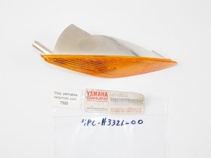 NOS OEM  YAMAHA SCOOTER YA50 FLASHER BLINKER  R FRONT INDICATOR 4PC-H332L-00 - MotoRaider