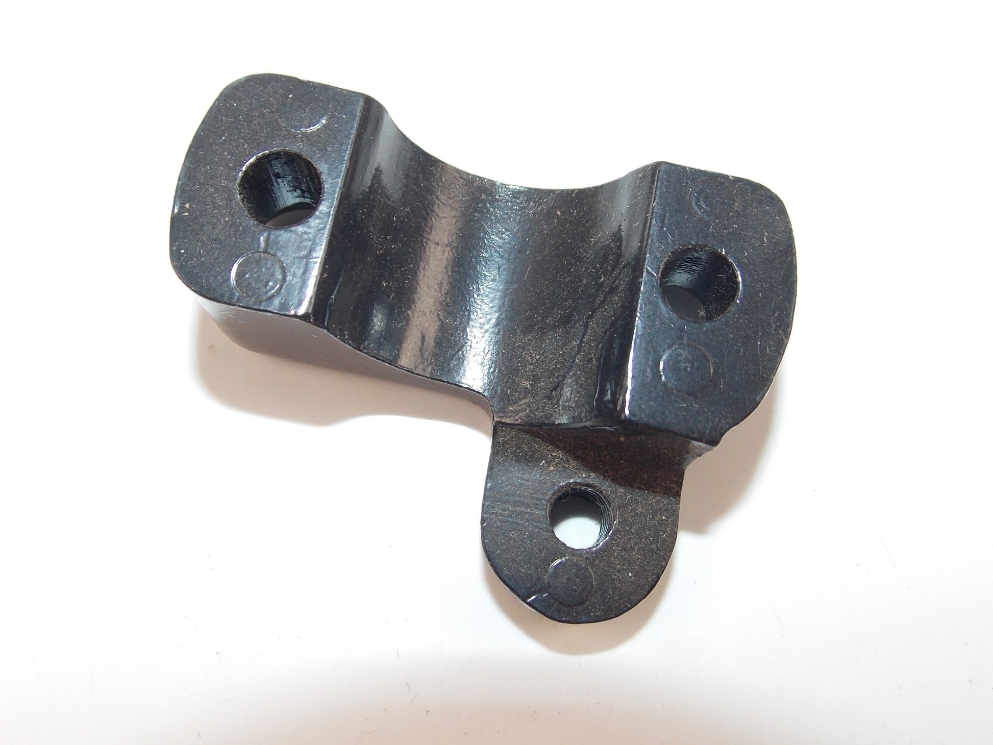 NOS OEM E-TON 1970-1990 VIPER RXL50 | TXL50/TXL90 HANDLEBAR CLAMP CAP LH 650412 - MotoRaider