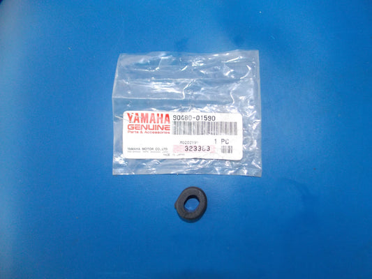 NOS YAMAHA  1995-2005 YFM35/350/400  GROMMET  90480-01590 - MotoRaider
