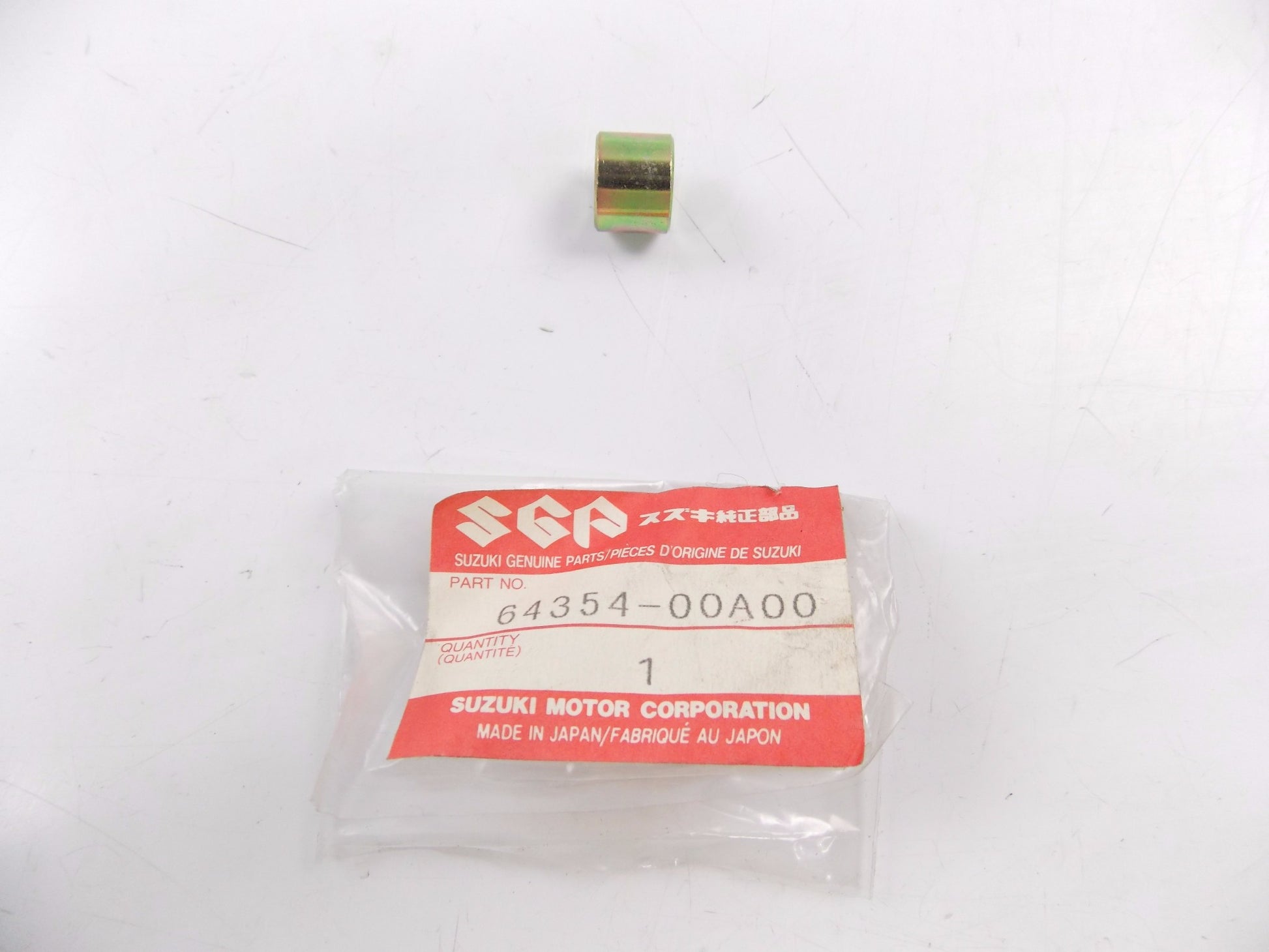 NOS OEM SUZUKI 1984 GS1150 GS1150ESE 1985 GS1150EG GS1150ESE SPACER 64354-00A00 - MotoRaider
