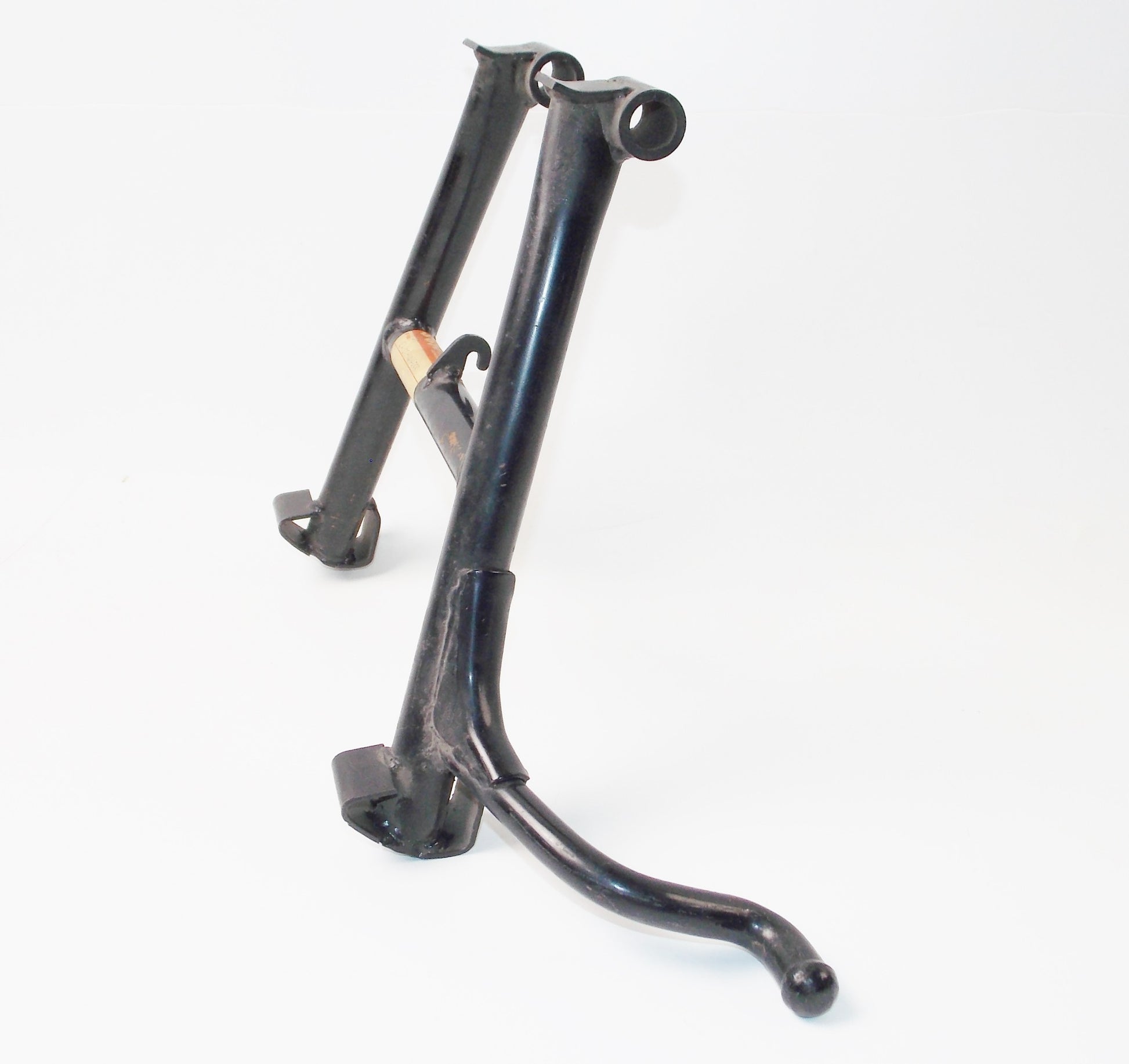 NOS OEM 1977-1978 SUZUKI GS400X FRAME CHASSIS MAIN CENTER STAND 42100-44000 - MotoRaider
