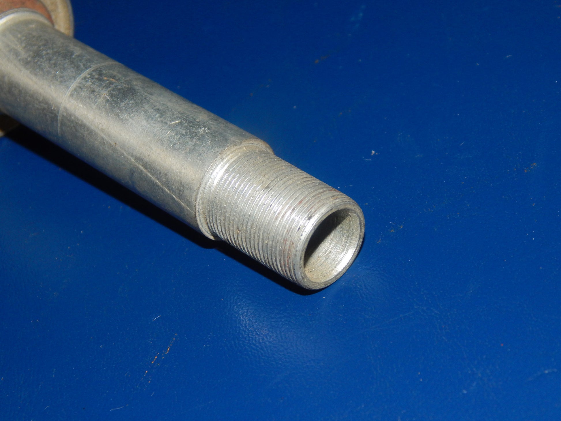 VINTAGE MOTORCYCLE RR WHEEL AXLE MOUNT SLEEVE+BOLT HERCULES SACHS KTM ID=12mm - MotoRaider