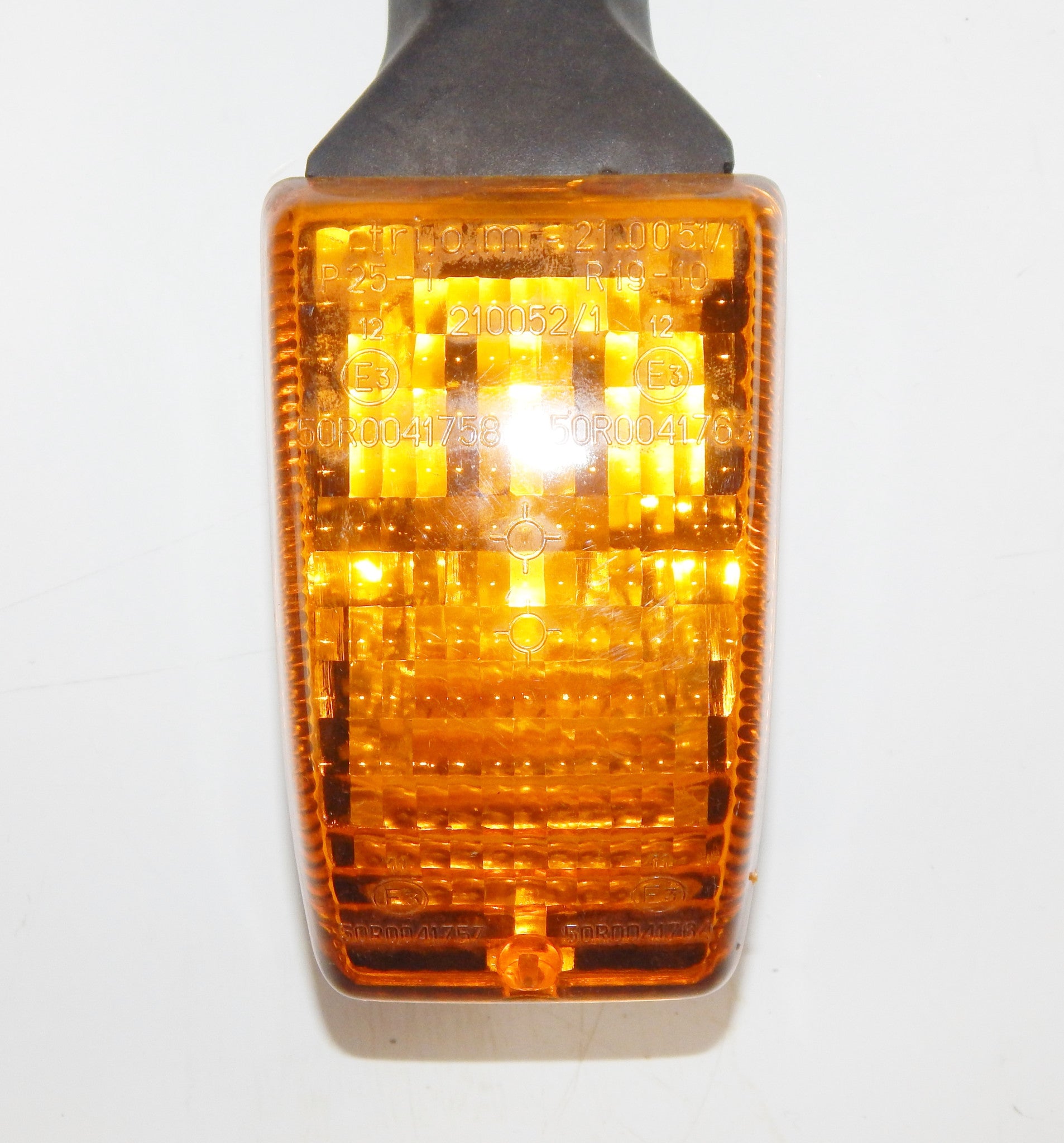 Triom 21.0051/1 P25-1 R19-10 210052/1 TURN SIGNAL FLASHER INDICATOR VINTAGE MOTO - MotoRaider