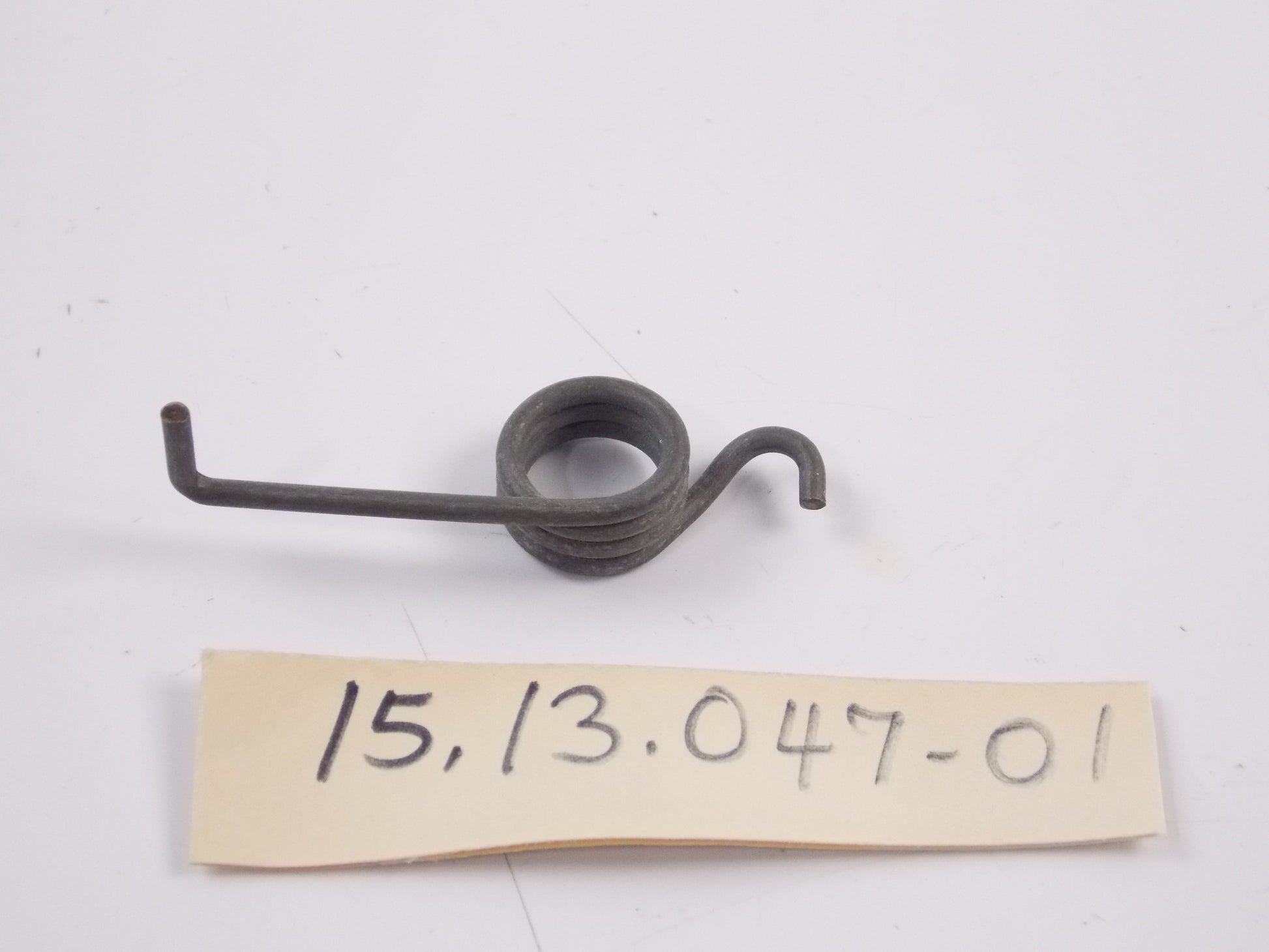NOS OEM HUSQVARNA CR360/390 WR360 AUTOMATIC RIGHT FOOT PEG SPRING 151304701 - MotoRaider