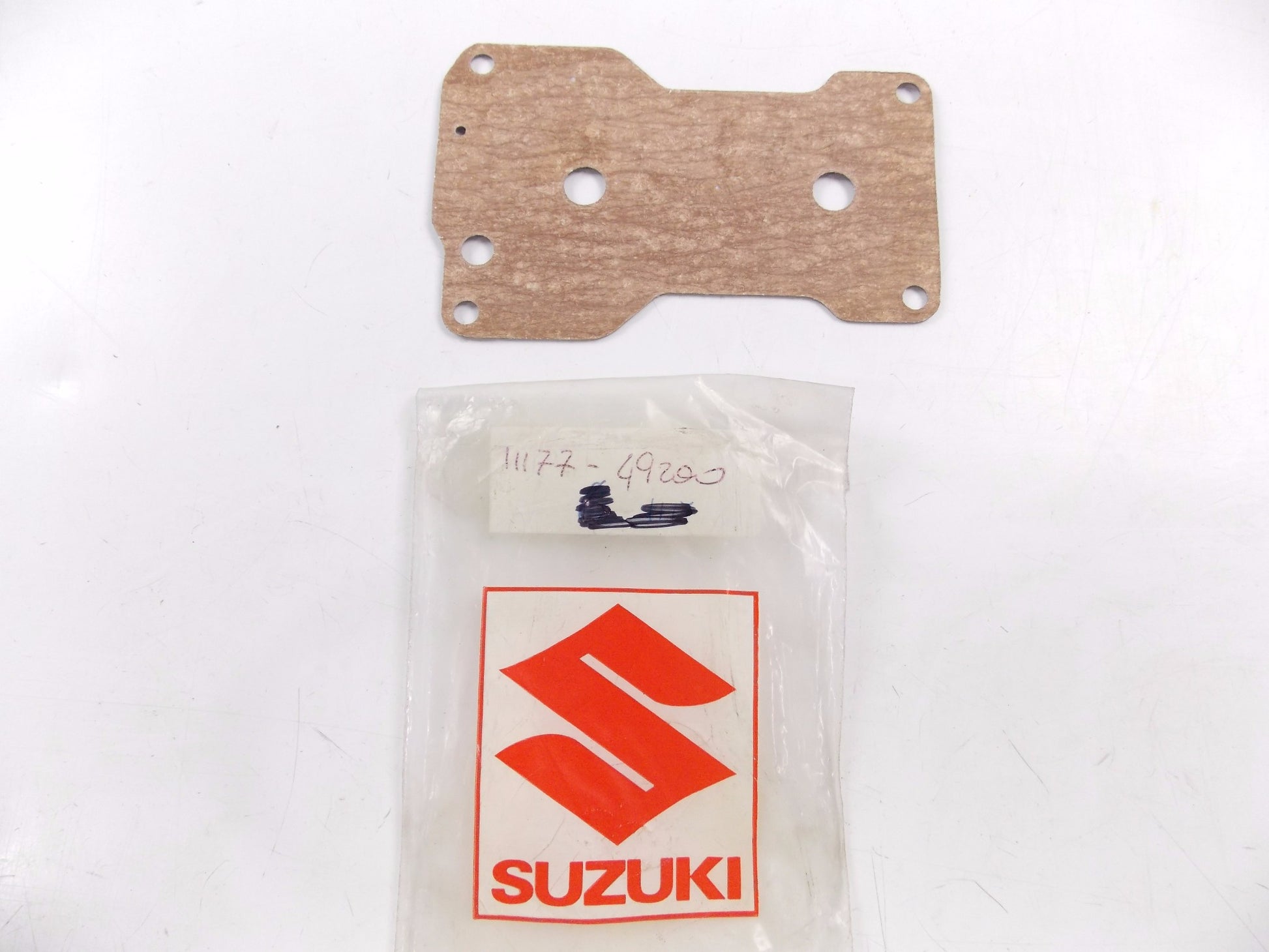 OEM SUZUKI 1980 GS1100E 1981 GS1100E 82 GS1000S GASKET BREATHER CV 11177-49200 - MotoRaider