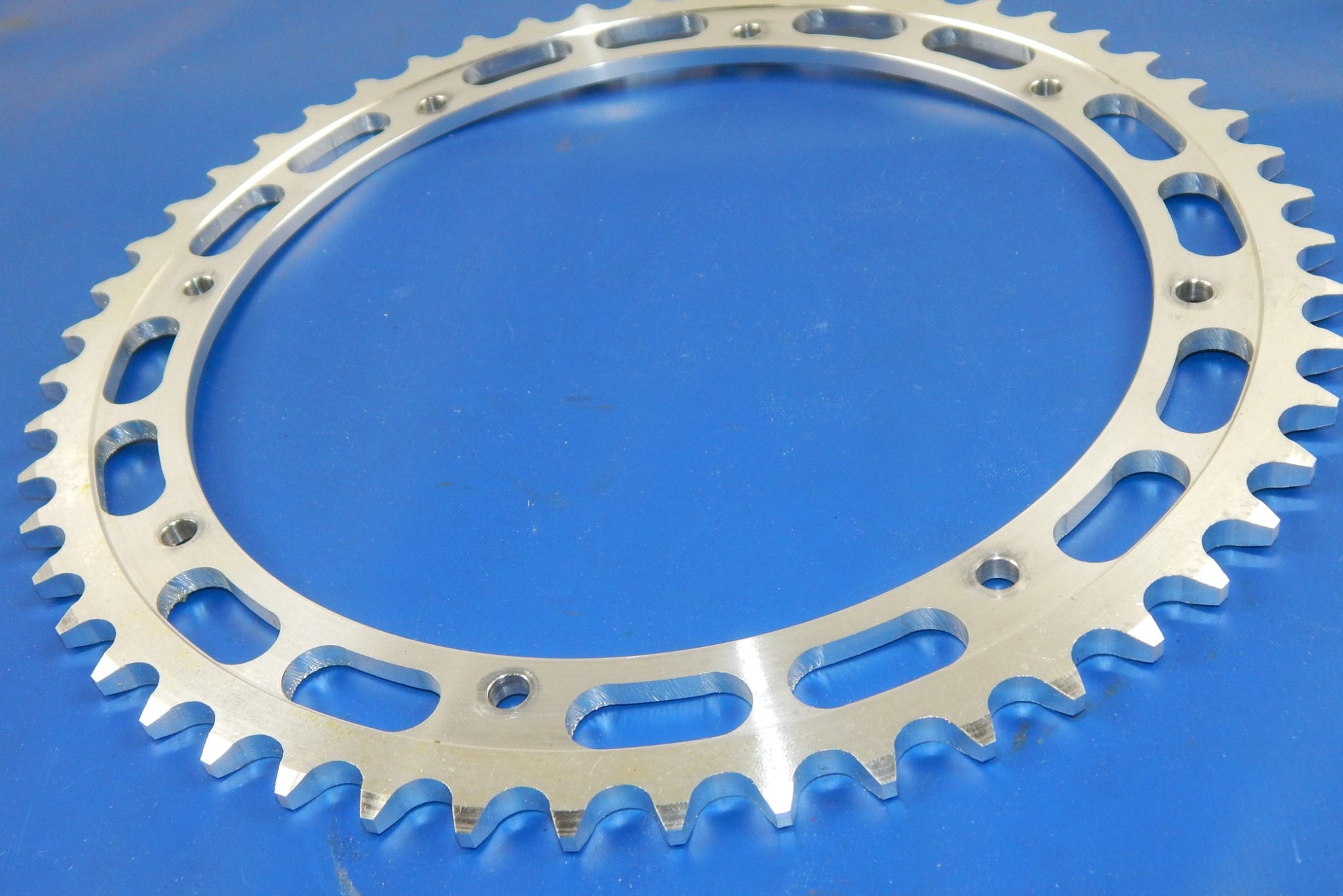 1976-81 KTM PENTON GS MC 125 / 1974-81 250 52T SPROCKET THK=6mm CHAIN 520 ERGAL - MotoRaider