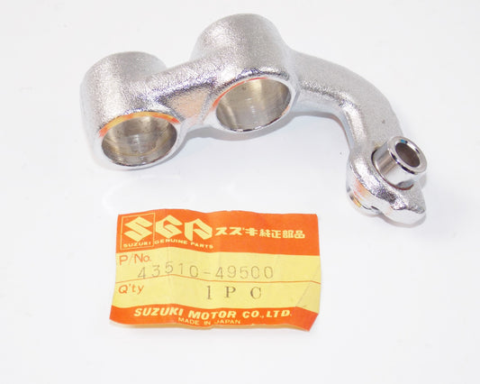 NOS OEM SUZUKI 82-83 GS750T GS1000 CHROME RH FRONT FOOTREST BRACKET 43510-49500 - MotoRaider