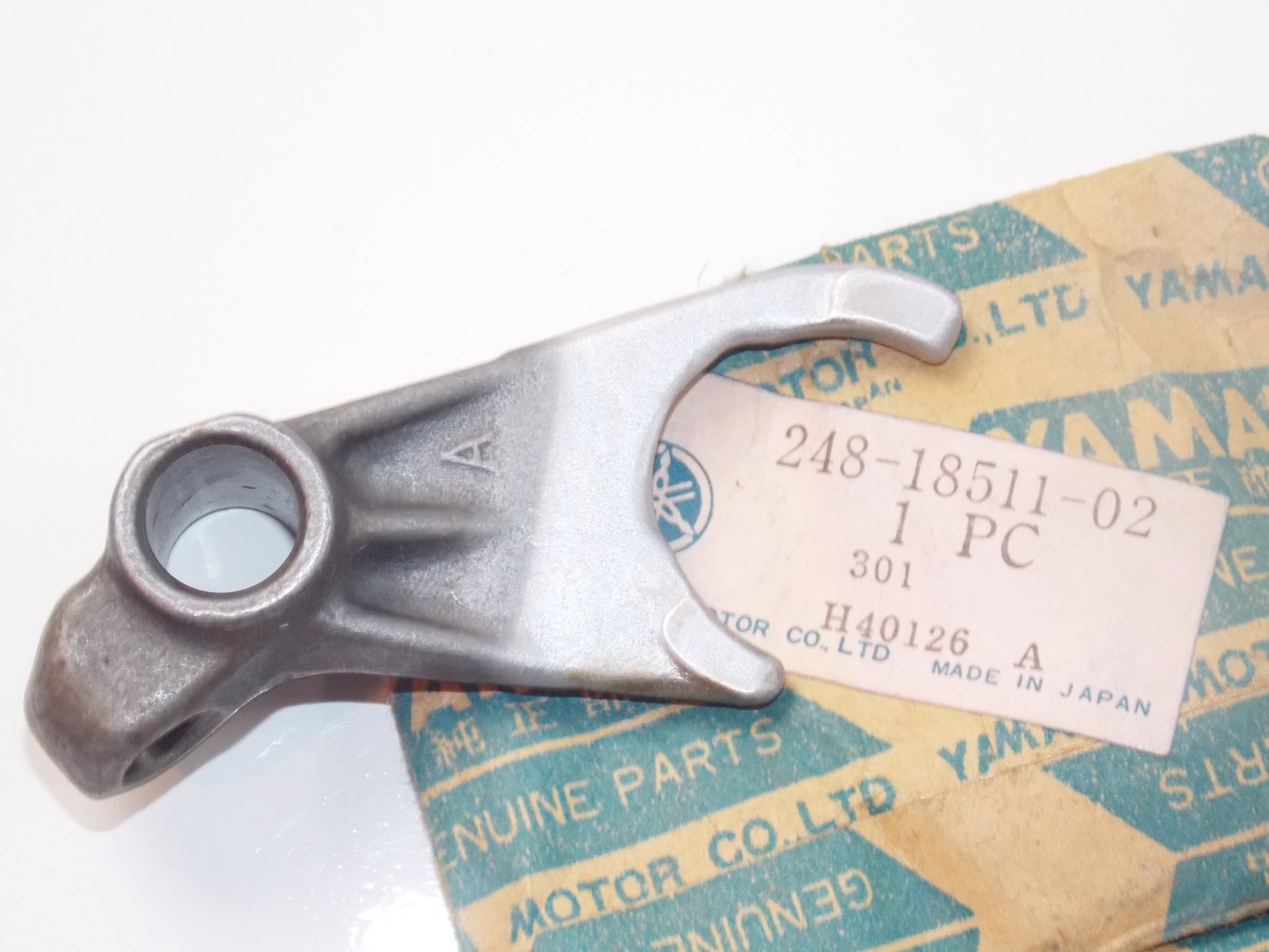 NOS OEM YAMAHA 74-75 YZ125 YZ125A MX100 MX125 MX175 FORK SHIFT 1 # 248-18511-02 - MotoRaider