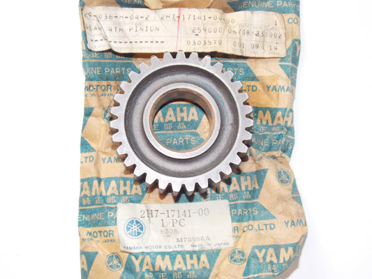 NOS OEM YAMAHA 1978-82 XS1100 XJ1100 GEAR 4TH PINION # 2H7-17141-00 - MotoRaider