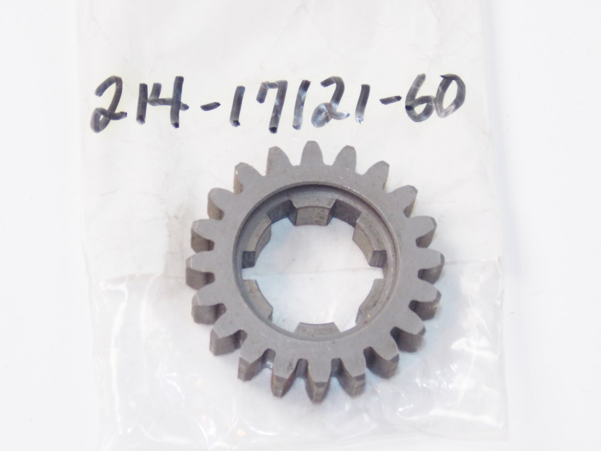 NOS OEM YAMAHA 1969-1974 DT1B DT1S DT1C RT1 RT1M GEAR 2ND PINION # 214-17121-60 - MotoRaider