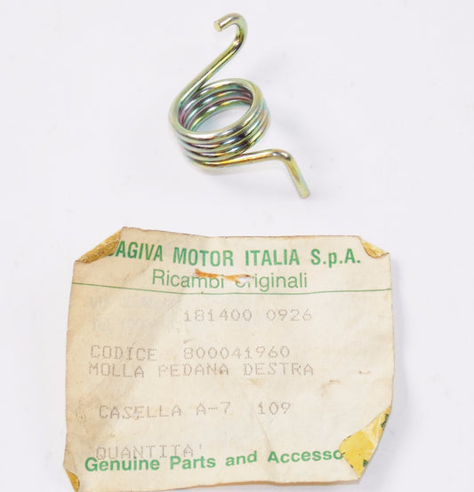 NOS OEM CAGIVA MOLLA PEDANA DESTRA RH RIGHT FOOT PEG STAND SPRING 800041960 - MotoRaider