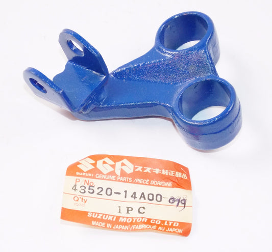 OEM SUZUKI '85 SP600 90-95 DR650 FRONT LH FOOTREST BLUE BRACKET 43520-14A00-019 - MotoRaider