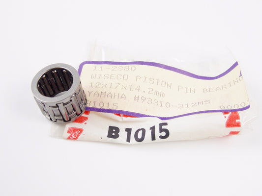 WISECO PISTON NEEDLE PIN BEARING 12-17-14.2 mm YAMAHA 11-2380|B1015|93310-312M5 - MotoRaider