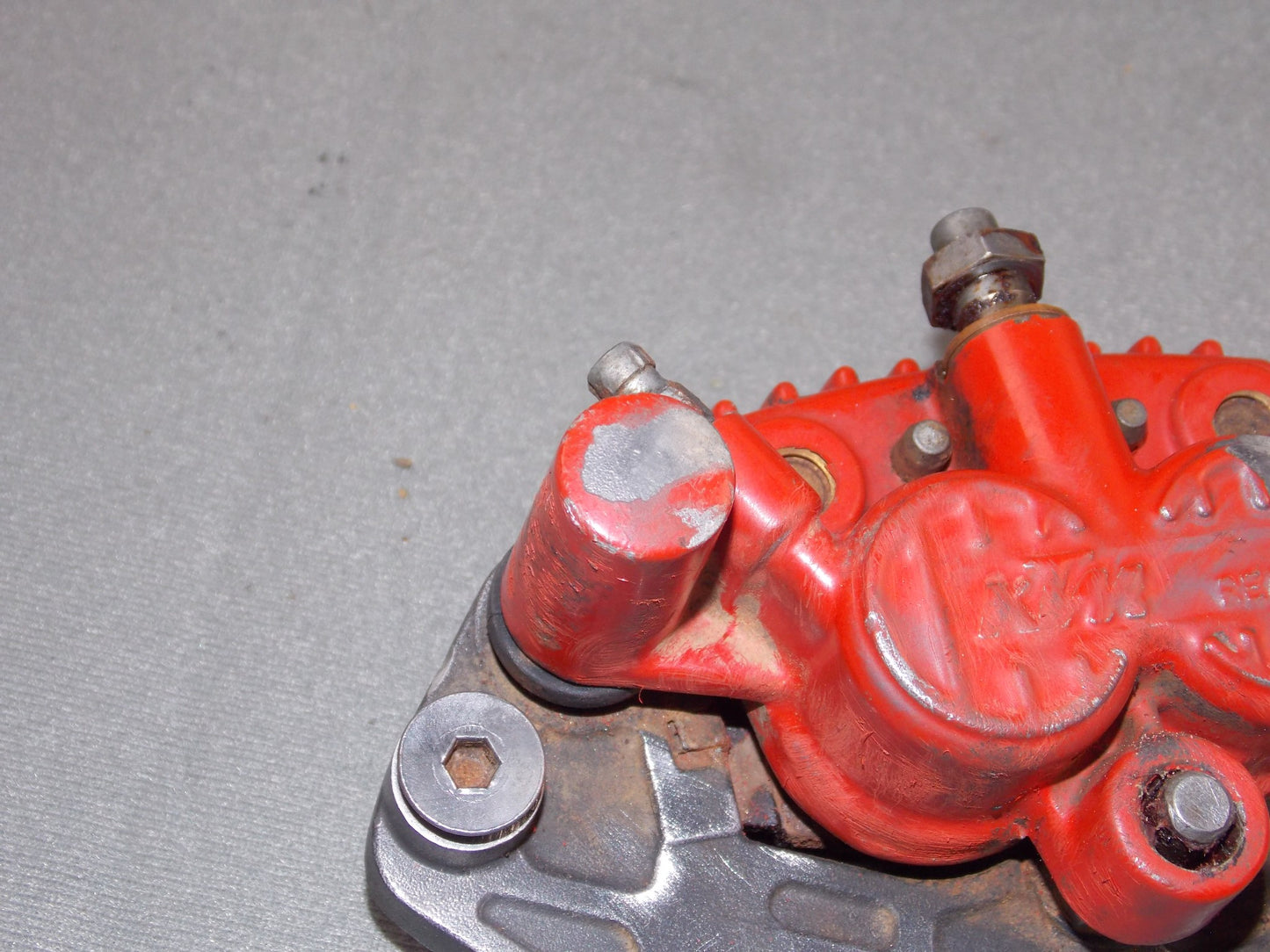 OEM 1992 KTM MXC 250 FRONT WHEEL BRAKE CALIPER PENTON - MotoRaider