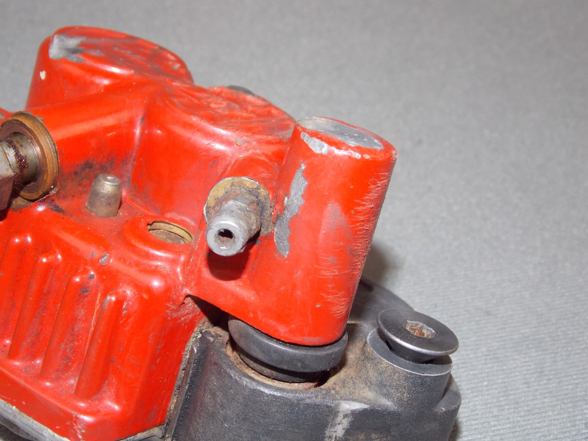 OEM 1992 KTM MXC 250 FRONT WHEEL BRAKE CALIPER PENTON - MotoRaider