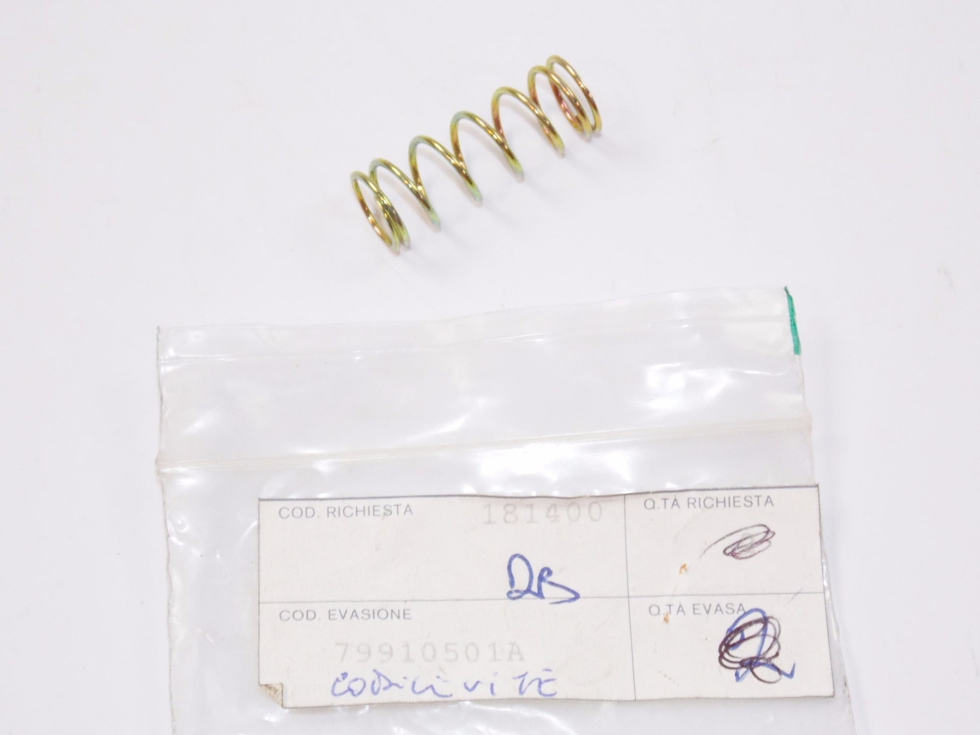 NOS OEM DUCATI 92-93 851 SUPERBIKE 888 STRADA DESMOQUATT HANDLE SPRING 79910501A - MotoRaider