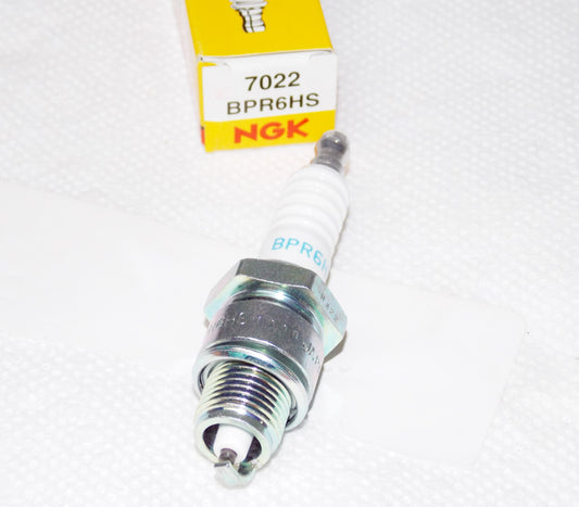NOS NGK 7022 BPR6HS SPARK PLUG SUBARU OPEL VOLVO RENAULT CITROGEN CARS - MotoRaider